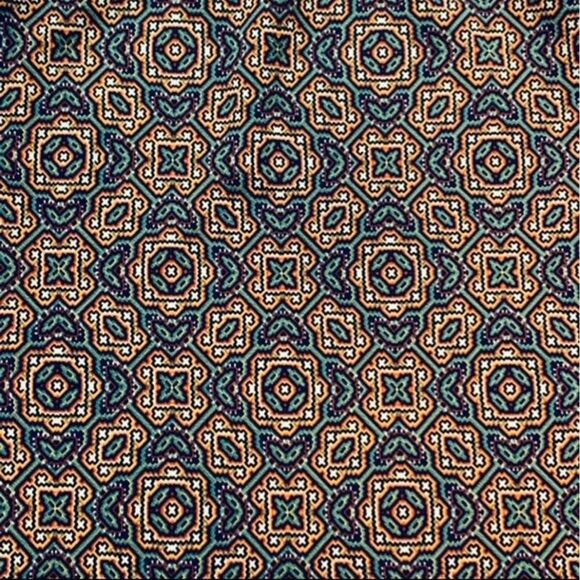 LuLaRoe Cassie Pencil Skirt Medium - Picture 2 of 2